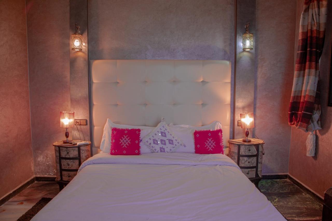Jnanat Aicha Guesthouse Wawizelte Exteriér fotografie