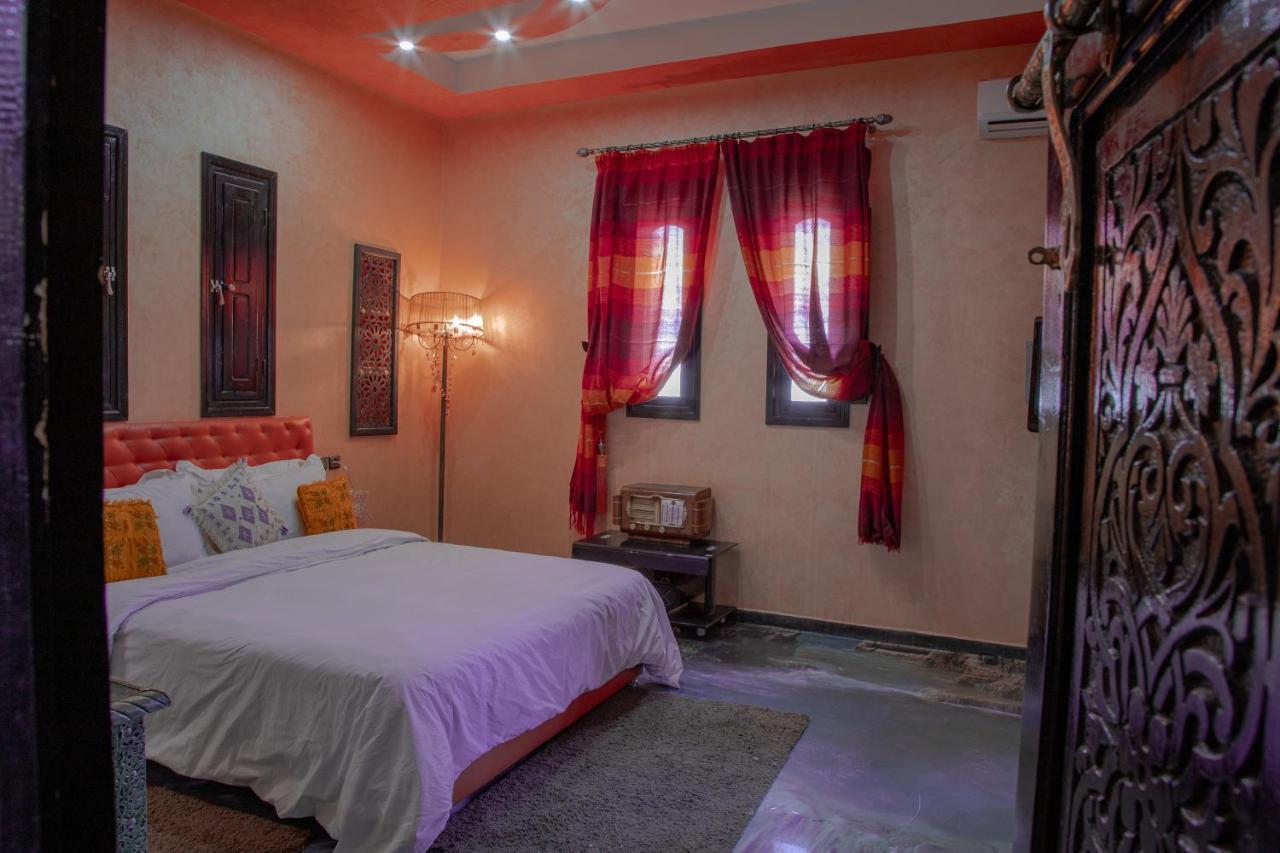 Jnanat Aicha Guesthouse Wawizelte Exteriér fotografie
