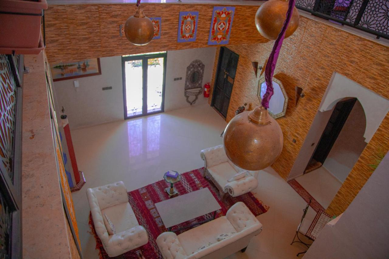 Jnanat Aicha Guesthouse Wawizelte Exteriér fotografie