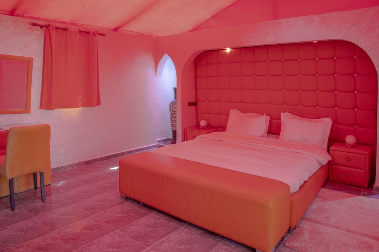 Jnanat Aicha Guesthouse Wawizelte Exteriér fotografie