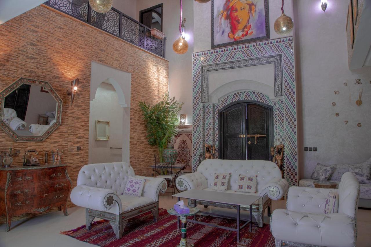 Jnanat Aicha Guesthouse Wawizelte Exteriér fotografie